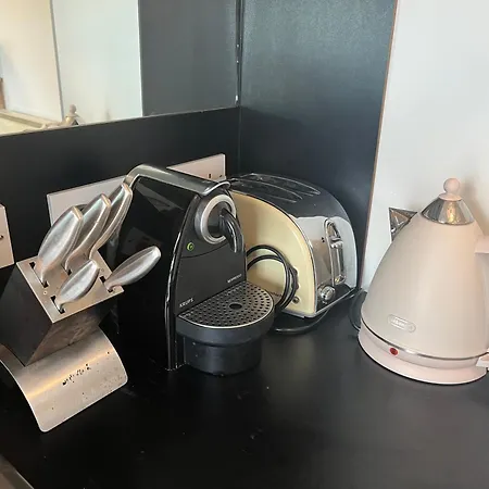 בית אירוח The King Size Bed And Private Bathroom *