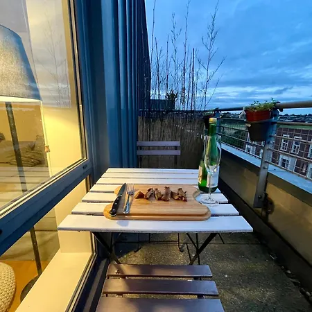 The King Size Bed And Private Bathroom * Dublin