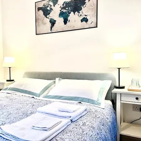 The King Size Bed And Private Bathroom *