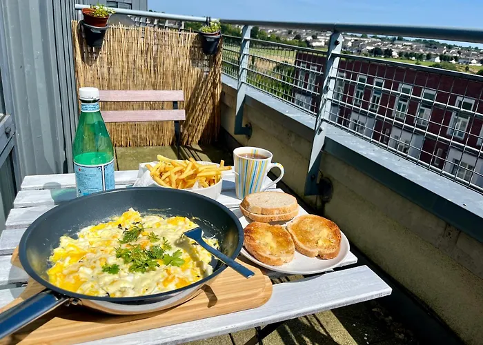 The King Size Bed And Private Bathroom 民宿 都柏林