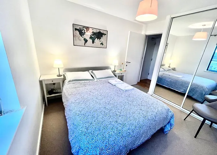 בית אירוח The King Size Bed And Private Bathroom *