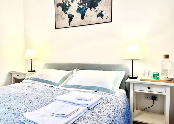 The King Size Bed And Private Bathroom *